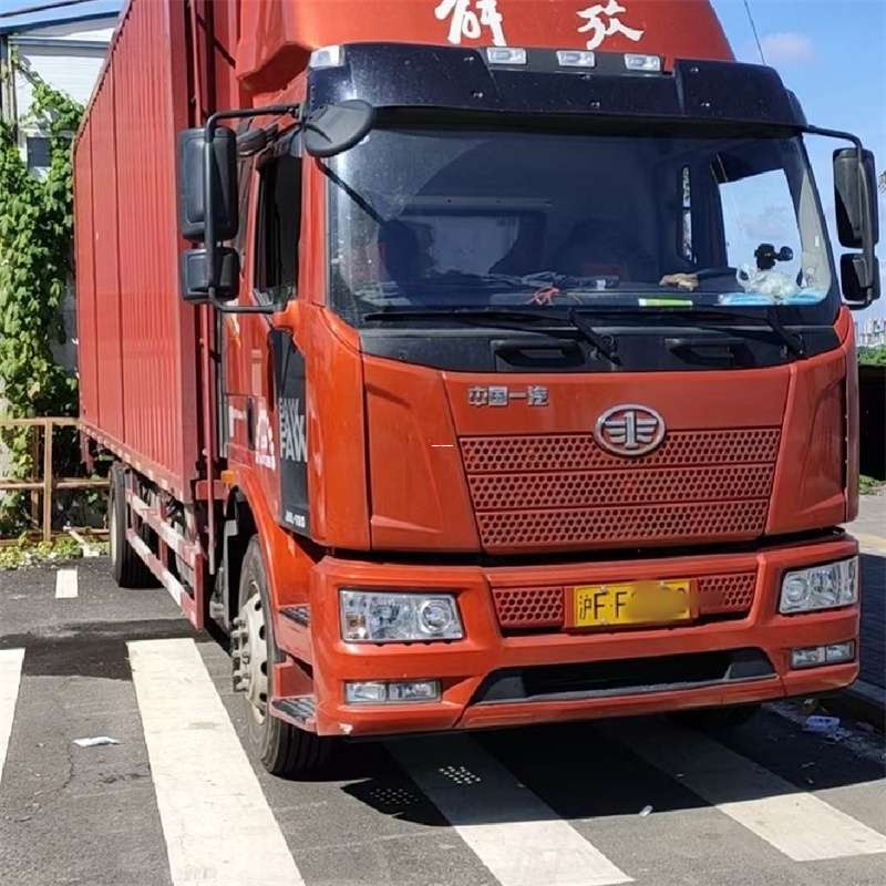 白碱滩区罗平县进仓物流：专线直达的多元货运之旅